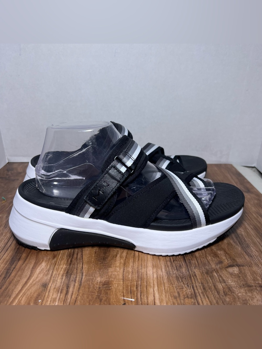 Mark nason Modern Jogger 2.0 women’s size 8.5